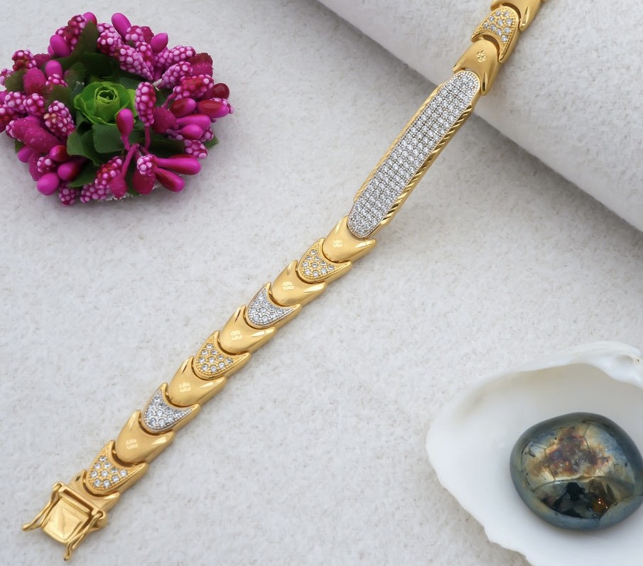 Men's gold collection